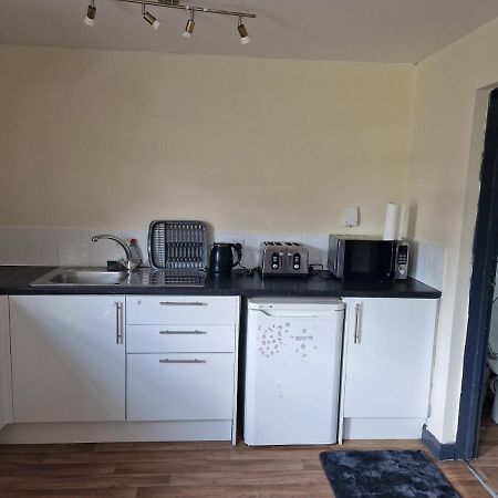 Maidstone Heights III - 1 Bedroom In Maidstone! エクステリア 写真